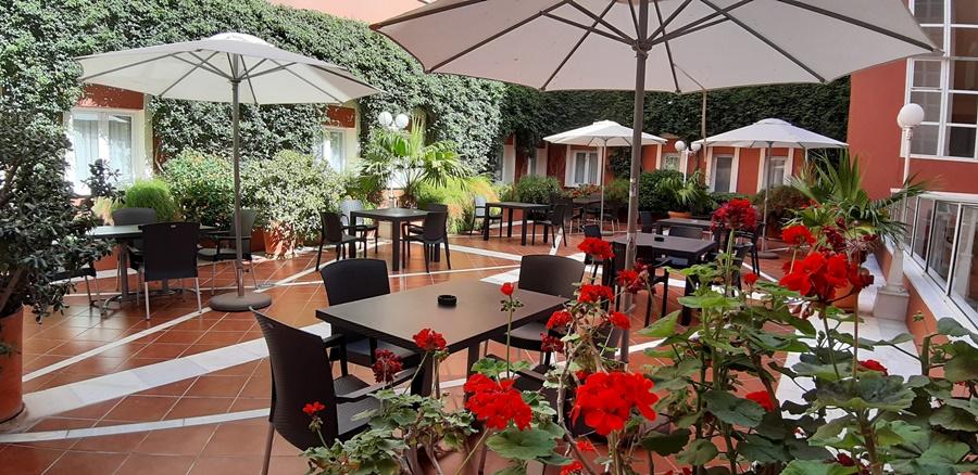 Crisol Chiclana Hotel Chiclana de la Frontera Bagian luar foto