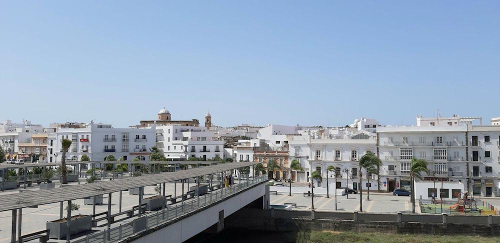 Crisol Chiclana Hotel Chiclana de la Frontera Bagian luar foto