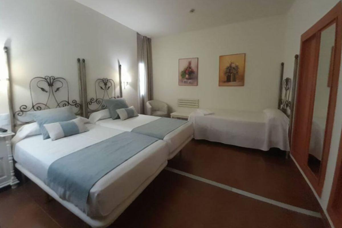 Crisol Chiclana Hotel Chiclana de la Frontera Bagian luar foto