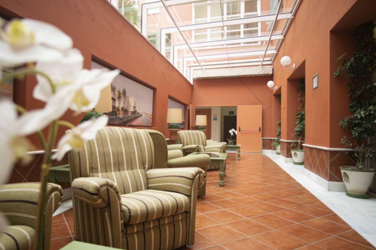 Crisol Chiclana Hotel Chiclana de la Frontera Bagian luar foto