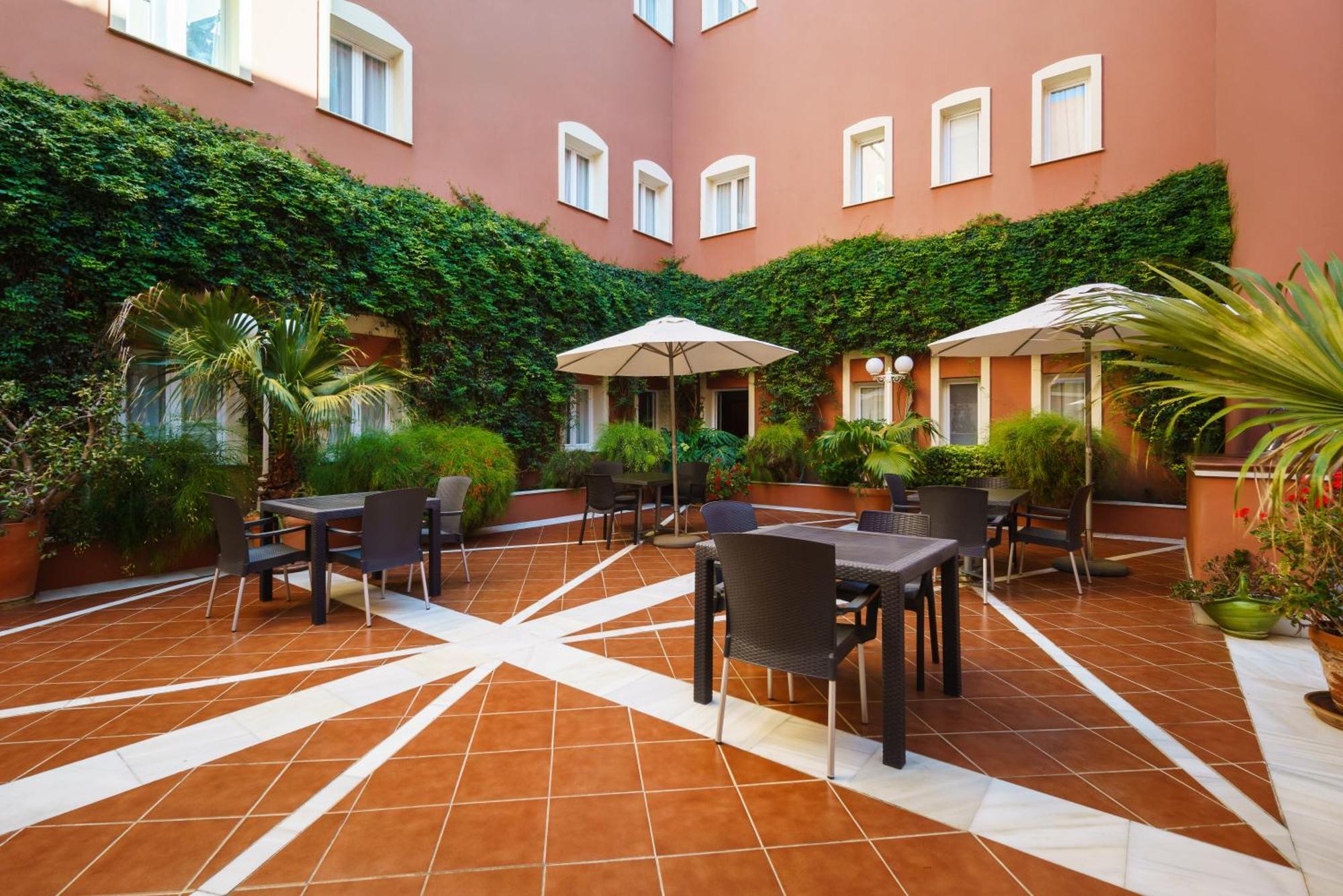 Crisol Chiclana Hotel Chiclana de la Frontera Bagian luar foto